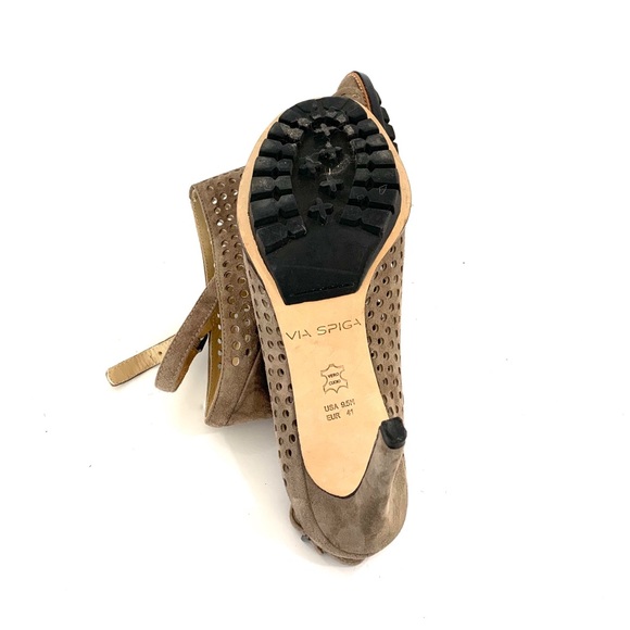 NWOT Via spiga peep toe sling back heels. Like new - Picture 3 of 5